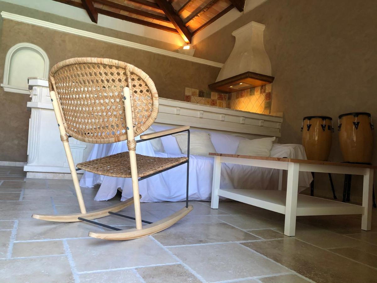 فندق Le Pool House - Private Jacuzzi - Mas Des Sous Bois Ventabren المظهر الخارجي الصورة