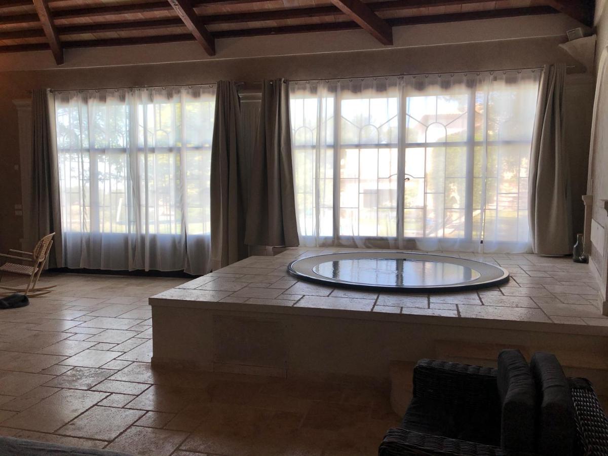 فندق Le Pool House - Private Jacuzzi - Mas Des Sous Bois Ventabren المظهر الخارجي الصورة