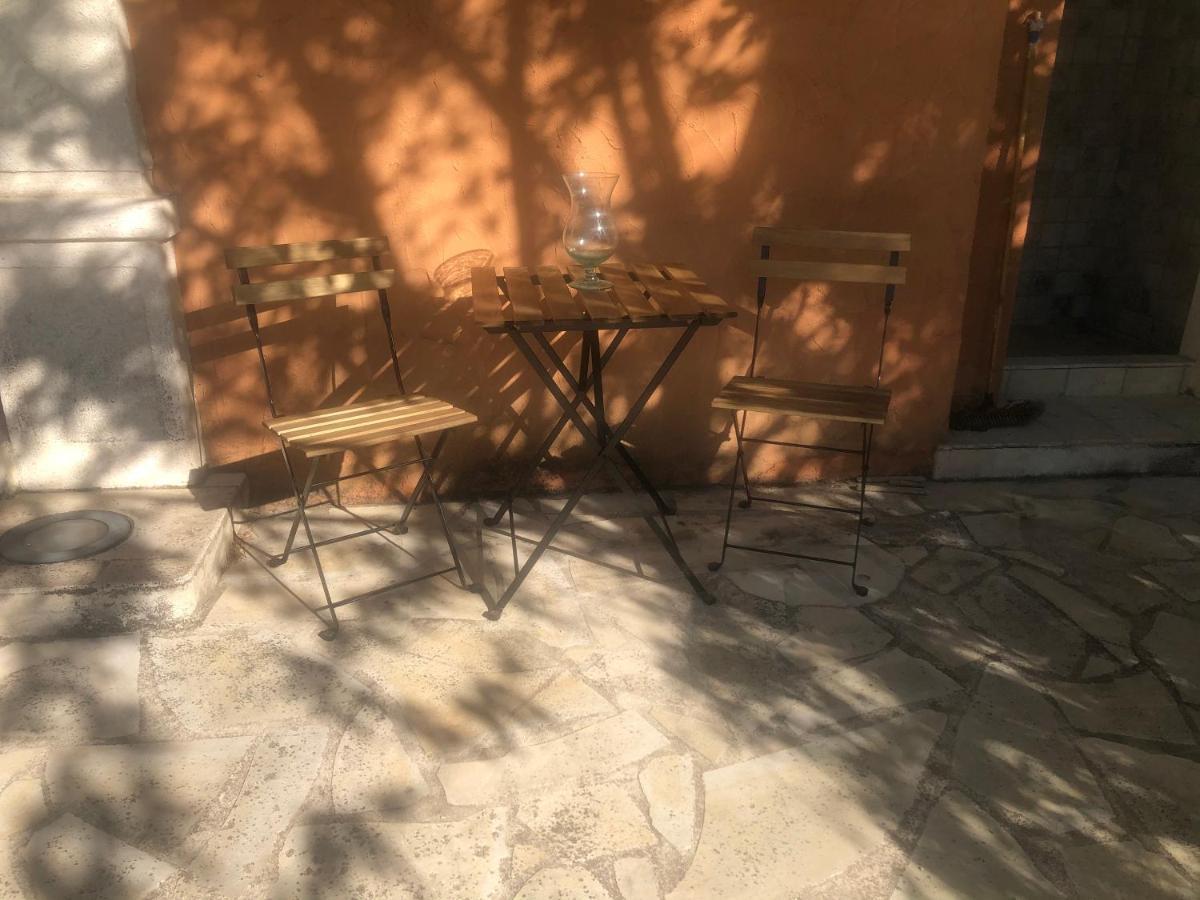 فندق Le Pool House - Private Jacuzzi - Mas Des Sous Bois Ventabren المظهر الخارجي الصورة