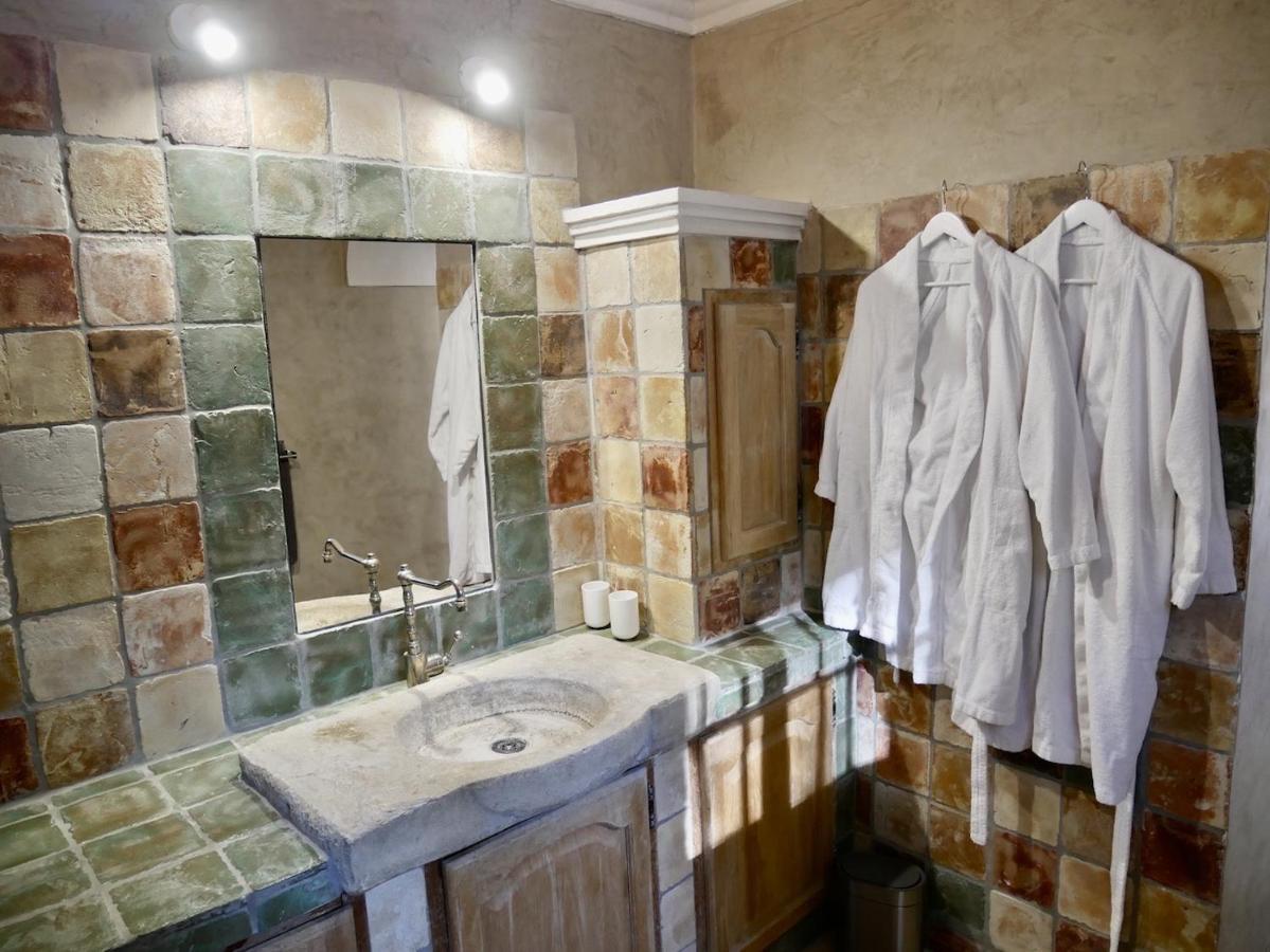 فندق Le Pool House - Private Jacuzzi - Mas Des Sous Bois Ventabren المظهر الخارجي الصورة